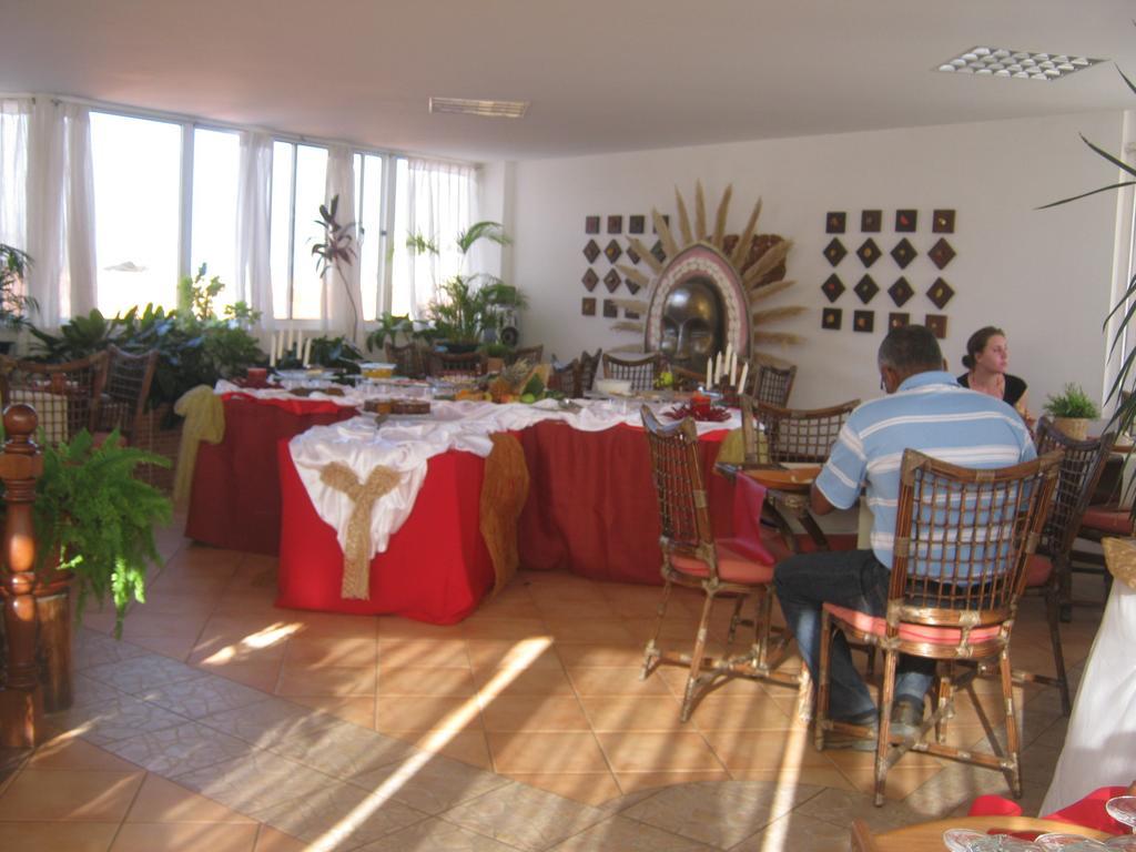 Mindelo Residencial Bed & Breakfast Bagian luar foto
