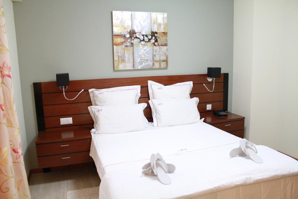 Mindelo Residencial Bed & Breakfast Bagian luar foto