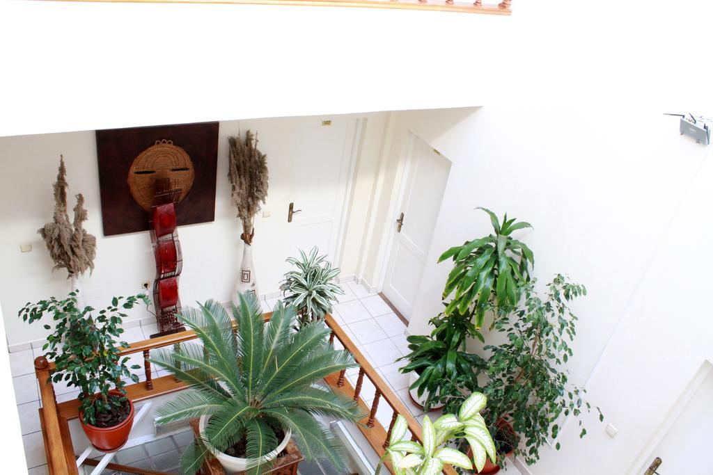 Mindelo Residencial Bed & Breakfast Bagian luar foto