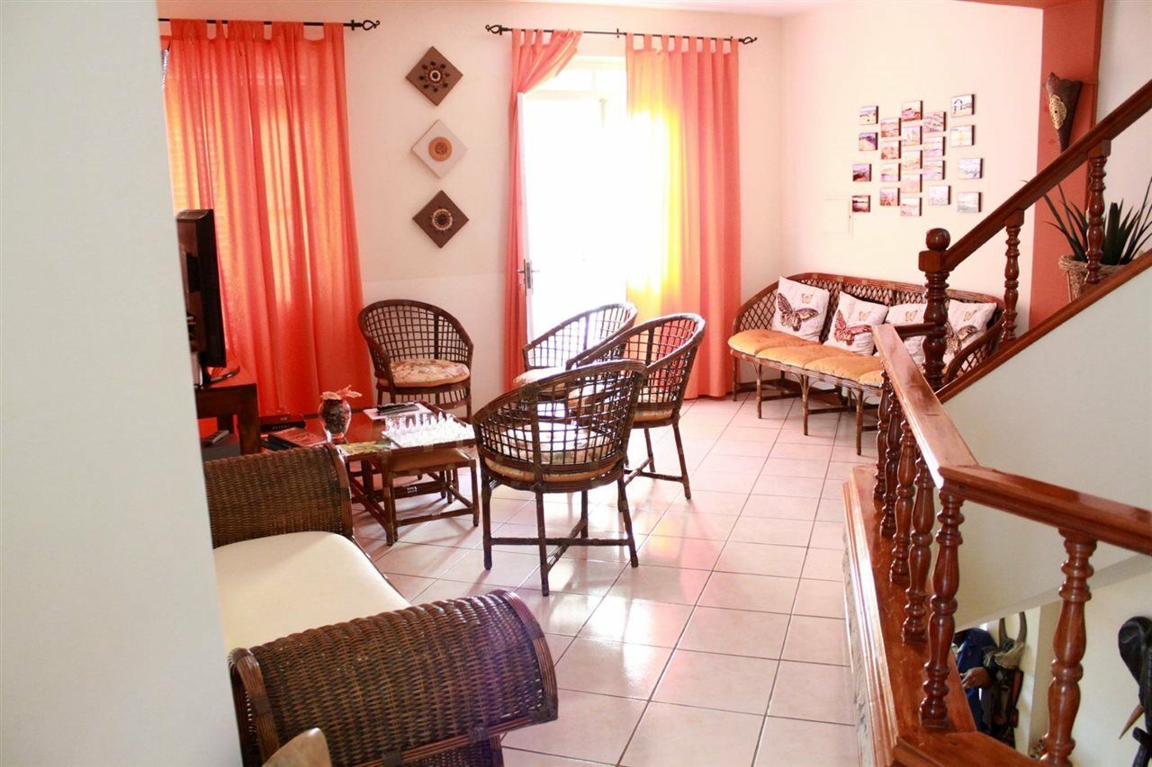 Mindelo Residencial Bed & Breakfast Bagian luar foto