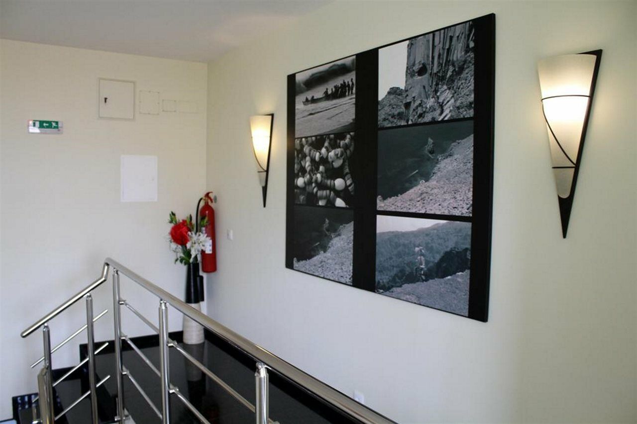 Mindelo Residencial Bed & Breakfast Bagian luar foto