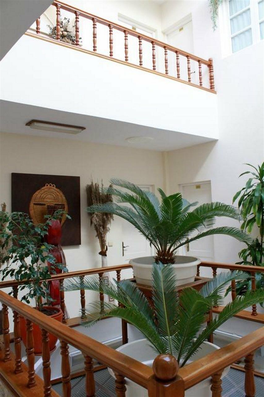 Mindelo Residencial Bed & Breakfast Bagian luar foto